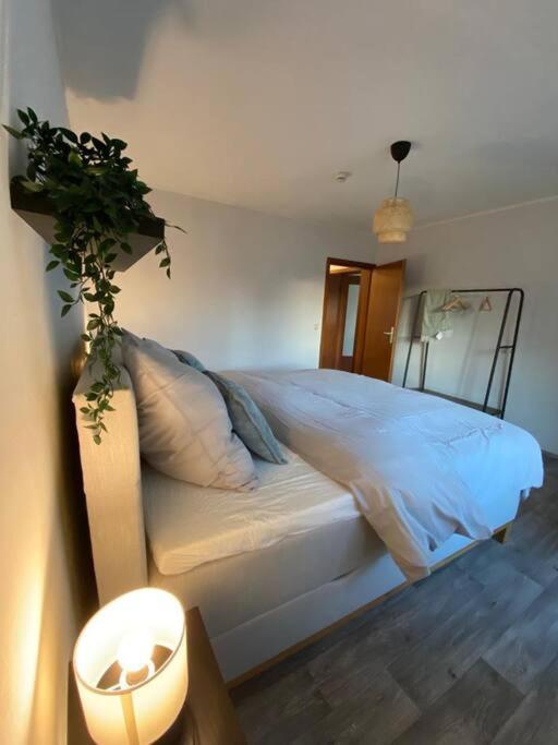 Schoene Zentrale Wohnung Naehe Hb แกร์เมอร์สไฮม์ ภายนอก รูปภาพ